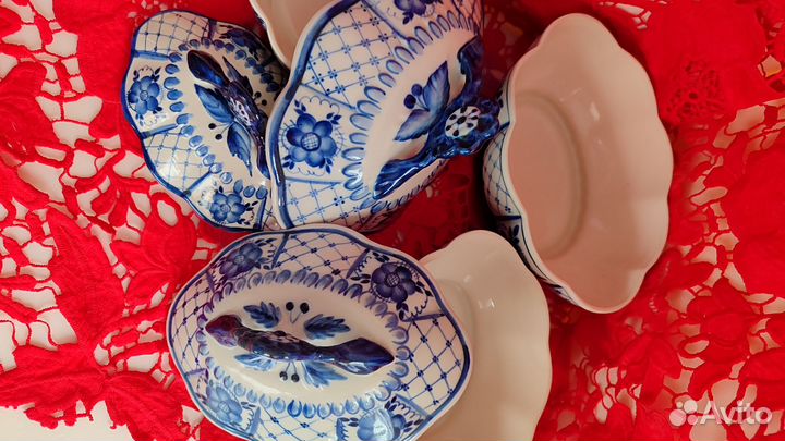 Конфетницы, сухарницы, гжель