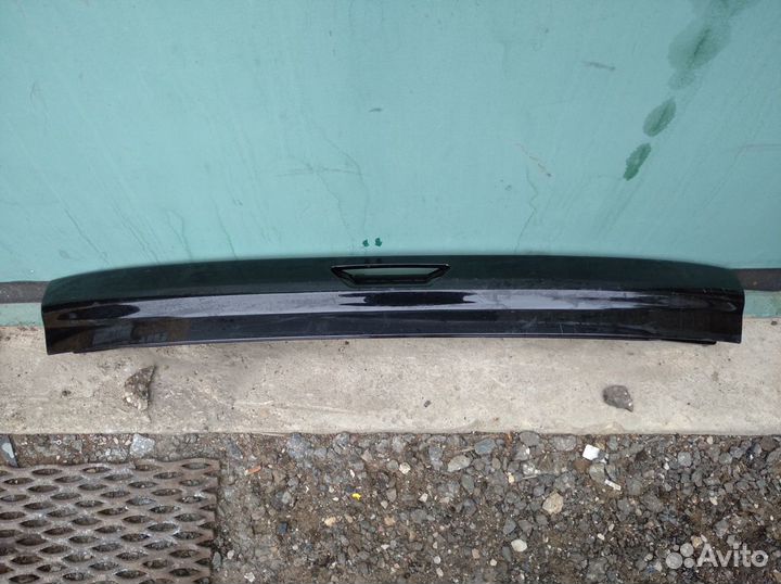 Накладка двери багажника Ford Kuga 2 2016