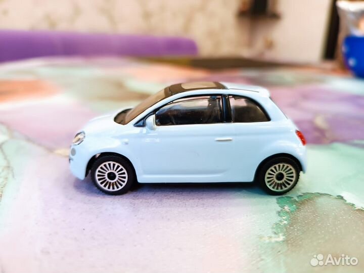 Модель fiat 500 масштаб 1:43