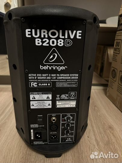 Behringer eurolive b208d