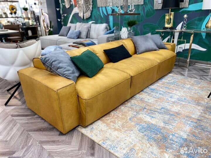 Диван натуральная бразильская кожа