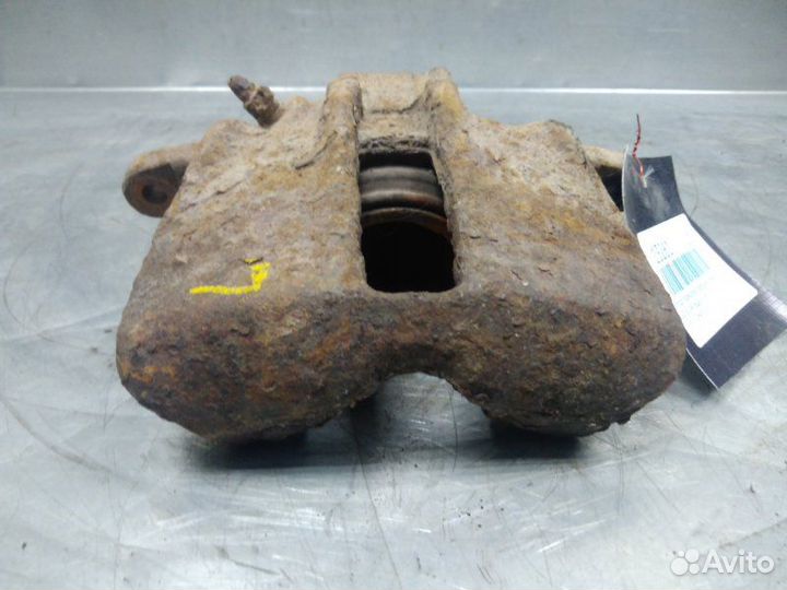 Суппорт тормозной передний левый Audi 80/90 B4