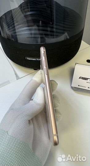 iPhone 8, 64 ГБ