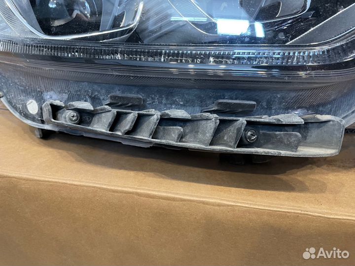 Фара правая Optima 16