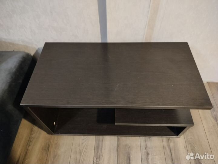 Тумба под телевизор/столик журнальный