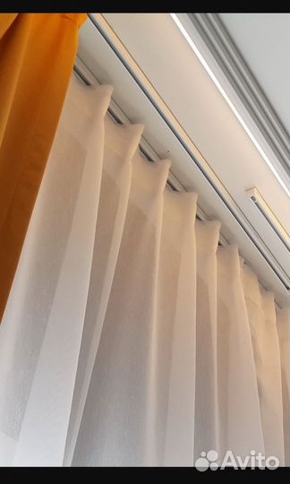 Карниз.Стиральная машина.Телевизор.Зеркало.Турник