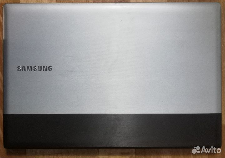 Ноутбук Samsung NP-520RV (15.6,i3,4Gb)