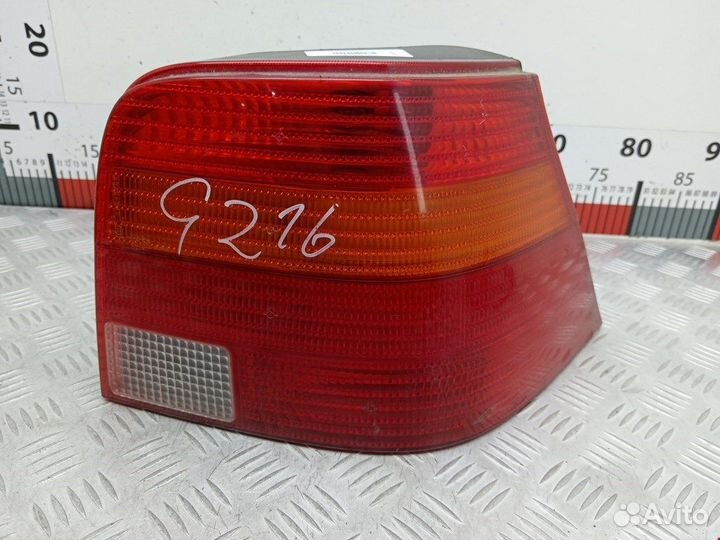 Фонарь задний для Volkswagen Golf 4 1J6945096R