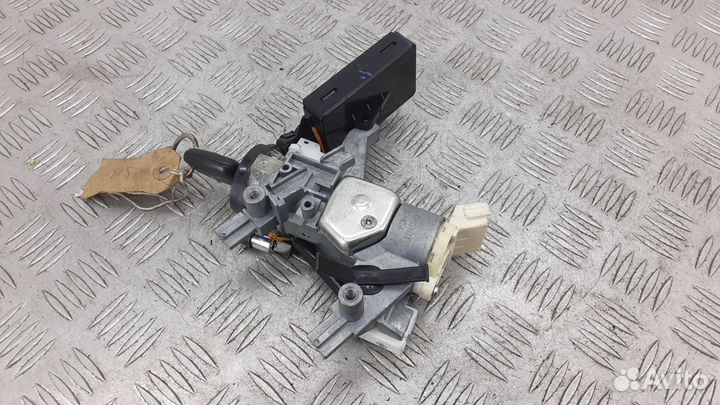 Замок зажигания на Mitsubishi Lancer 10