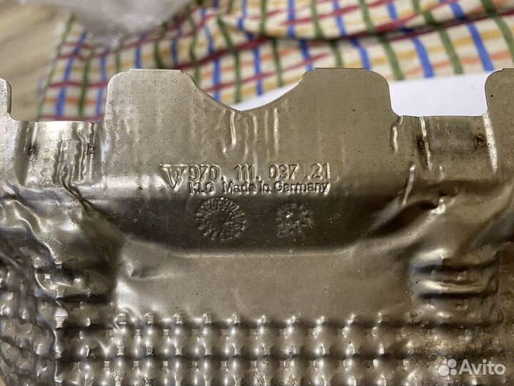 Тепловой экран Porsche 97011103721