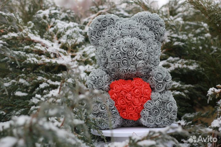 Мишка из роз