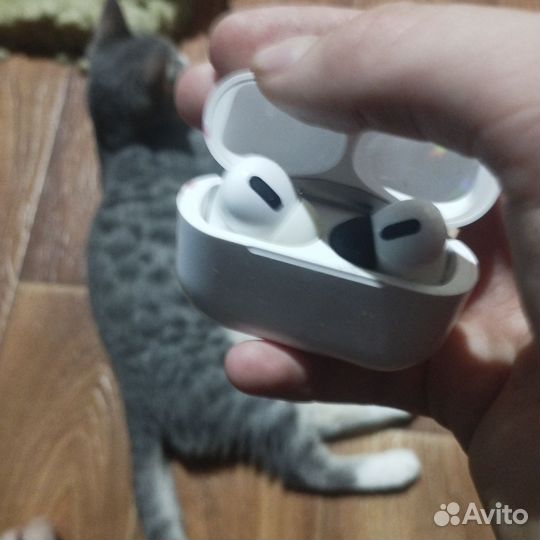 Сломанные наушники