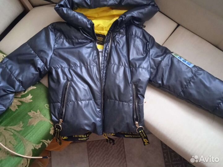 Куртка весенняя новая без этикетки 30разм