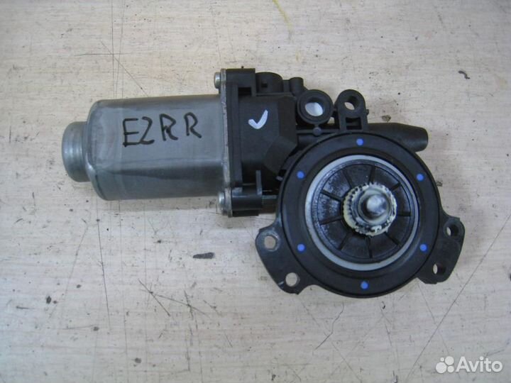 Мотор стеклоподъёмника задний правый Hyundai Sant