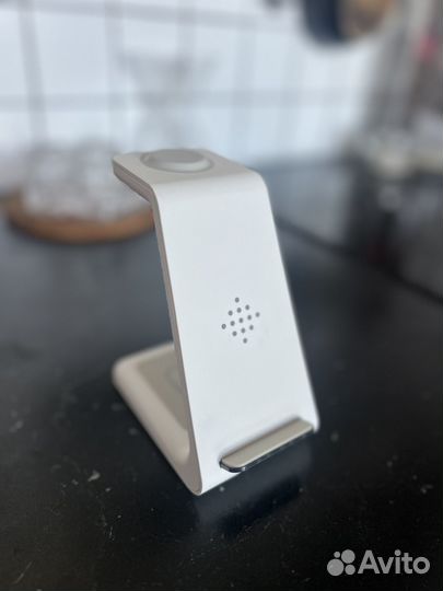 Зарядная станция для apple
