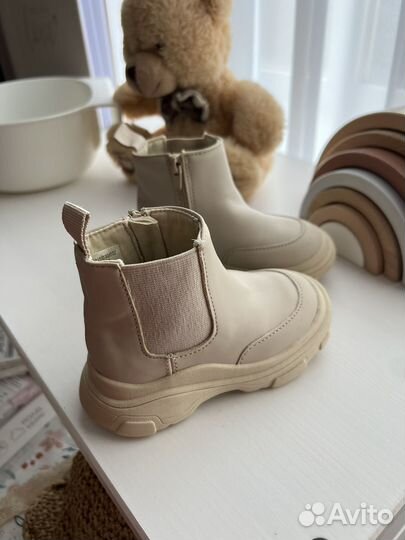Ботинки zara для девочки 20