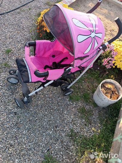 Прогулочная коляска