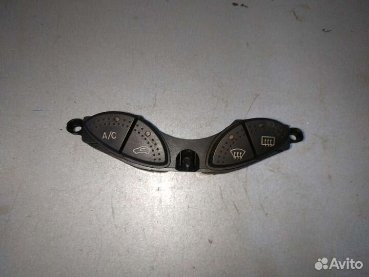 Кнопка обогрева включения кондея Форд Фокус 1