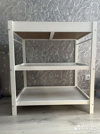 Пеленальный столик