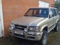 Isuzu Trooper 3.5 AT, 1999, битый, 358 000 км, с пробегом, цена 130 000 руб.