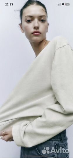 Новая толстовка Zara S с эффектом потертостей