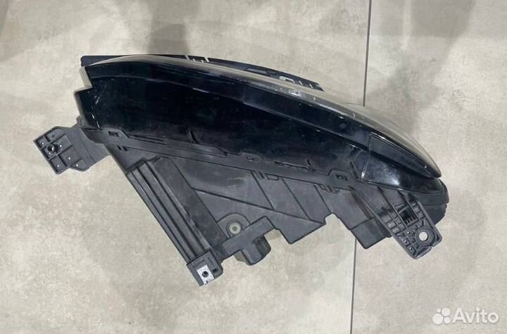 Фара правая Geely Tugella