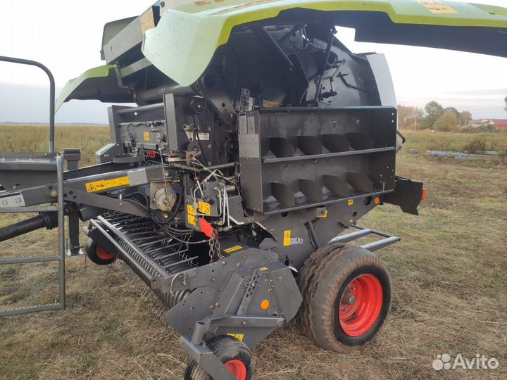 Пресс-подборщик Claas Variant, 2011