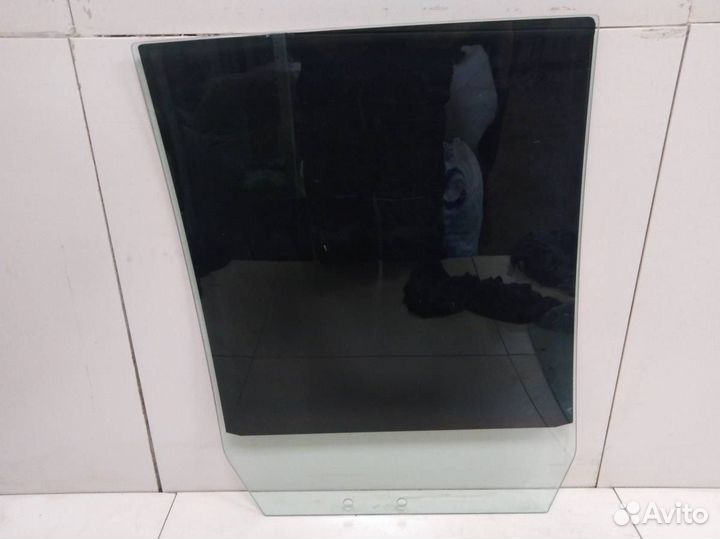 Стекло двери задней левой Suzuki Grand Vitara 1998