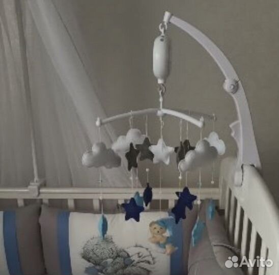 Мобиль в кроватку из фетра