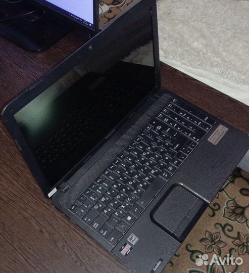 Ноутбук Toshiba satellite C850D-DSK