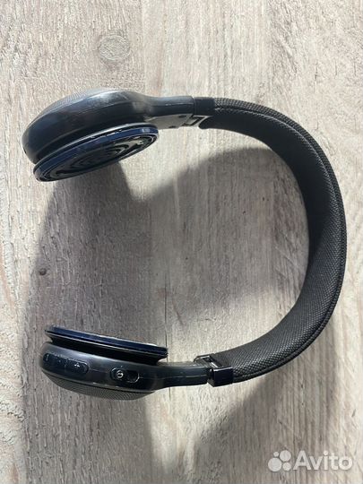 Беспроводные наушники jbl E45 bt