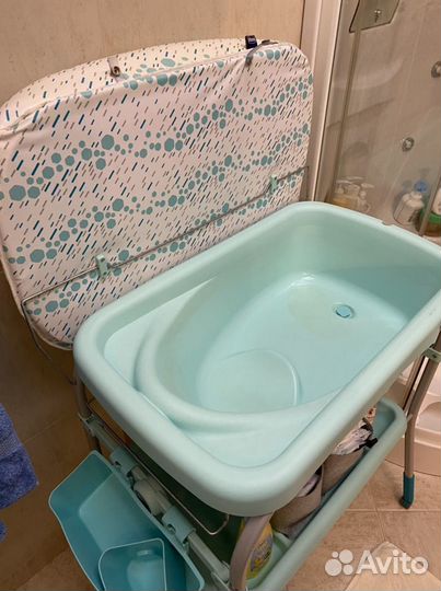 Пеленальный столик с ванночкой chicco