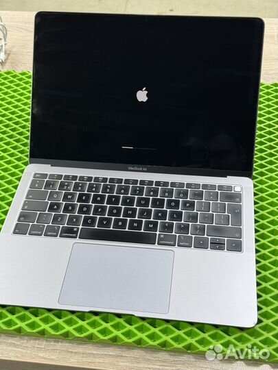 Ноутбук Macbook Air 2019, 16/256 гб, серебристый