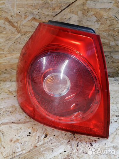 Фонарь левый Volkswagen Golf 5