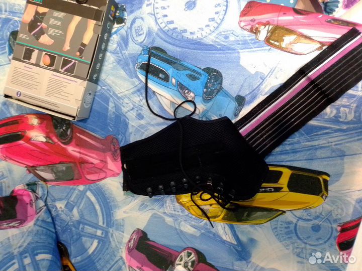 Бандаж компрессионный на голеностопный сустав