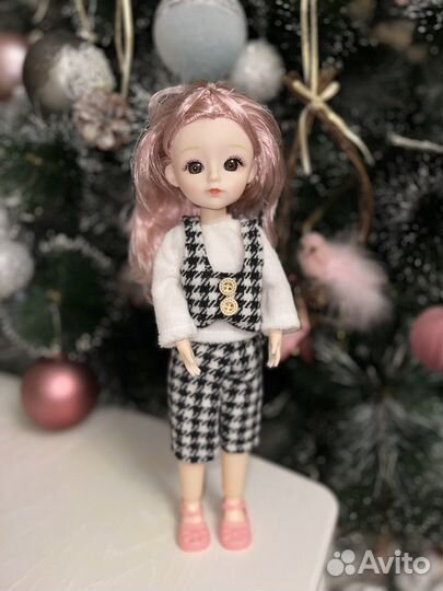 Кукла на шарнирах