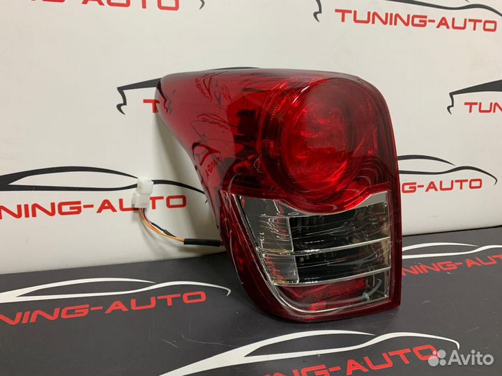 Стопы Toyota Corolla Fielder (E140) 2006-2012 год (красные)