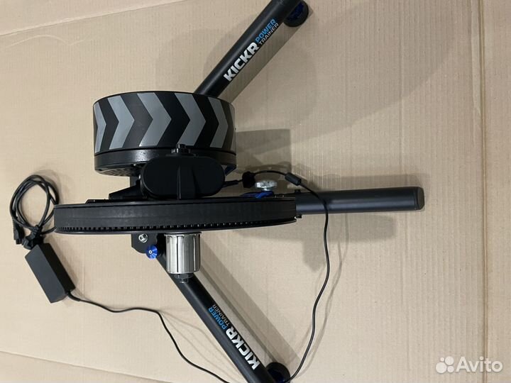 Велотренажер wahoo kickr