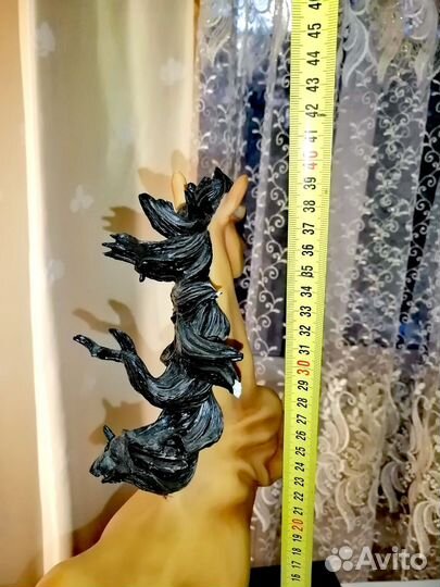 Фигурки лошадь и гномик винодел