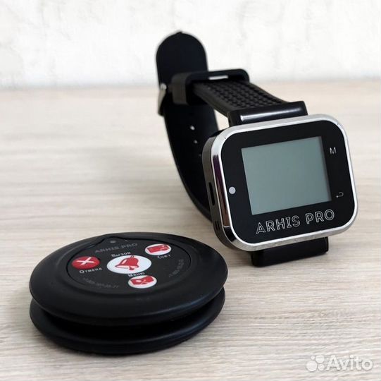 Комплект кнопка вызова официанта в ассортим и часы