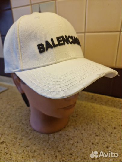 Бейсболка Balenciaga. Новинка