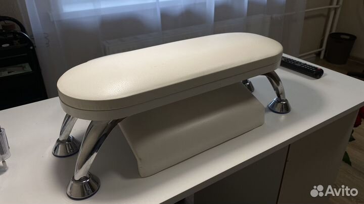 Подставка для рук маникюрная