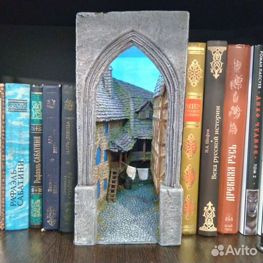 Ночник вкладка на книжную полку (book-nook)