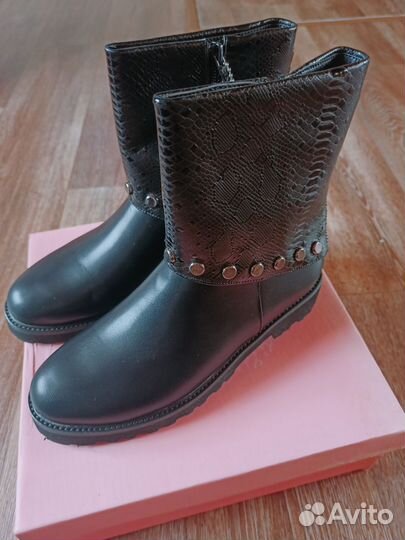 Ботинки женские 37 размер новые