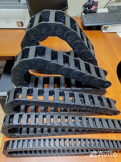 Гибкий кабелеукладчик, шлангоукладчик, кабельканал