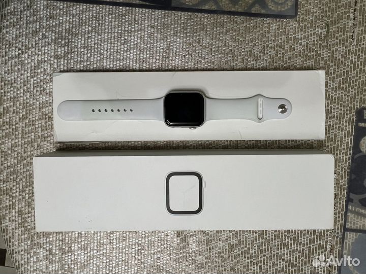 Часы apple watch 4 44 mm