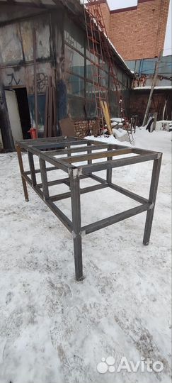 Стол, каркас стола, подстоье