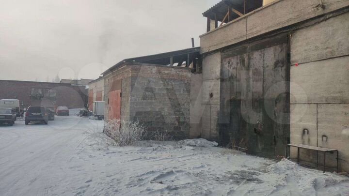 Гараж, > 30 м²