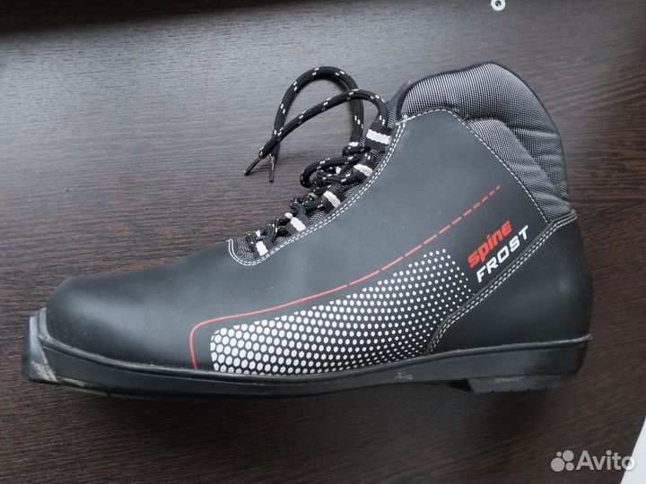 Лыжные ботинки Spine 46 SNS