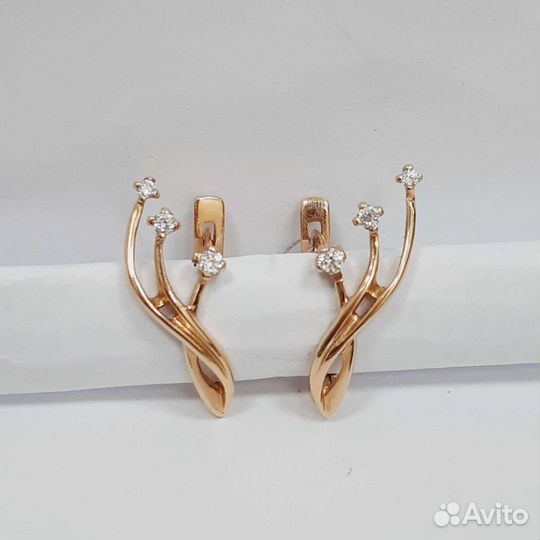 Золотые серьги с фианитами